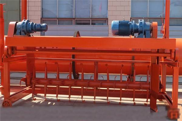 豬糞有機(jī)肥如何利用翻拋機(jī)制作？